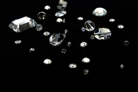how much is swarovski crystal worth
